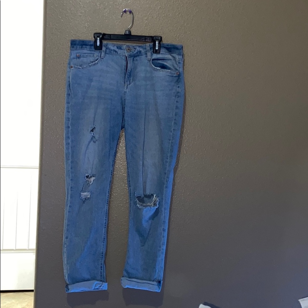 Light washed boyfriend jeans size 7